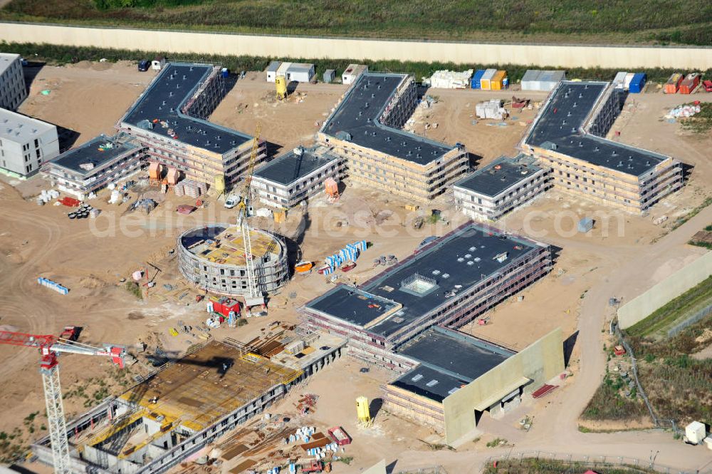 Aerial image Arnstadt - Neubau der Jugendstrafanstalt ( JSA ) sowie die neue Thüringer Jugendarrestanstalt ( JVA ) in Arnstadt. Construction of the Youth Detention Center (JSA) and the Thuringian new youth detention center (prison) in Arnstadt.