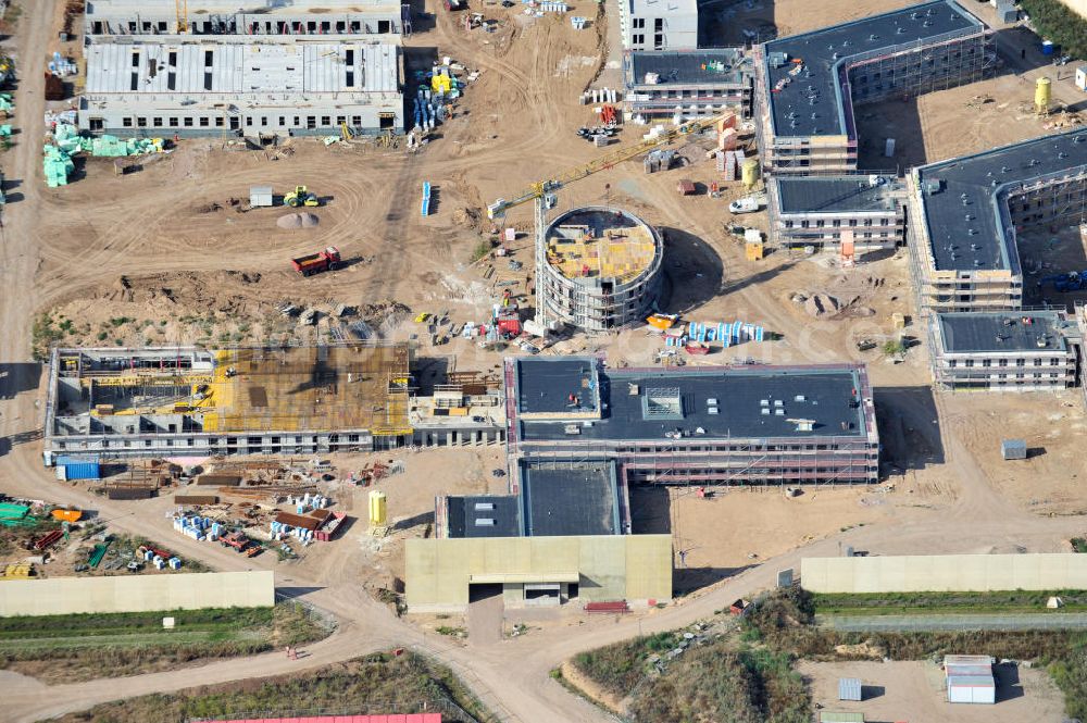 Arnstadt from the bird's eye view: Neubau der Jugendstrafanstalt ( JSA ) sowie die neue Thüringer Jugendarrestanstalt ( JVA ) in Arnstadt. Construction of the Youth Detention Center (JSA) and the Thuringian new youth detention center (prison) in Arnstadt.