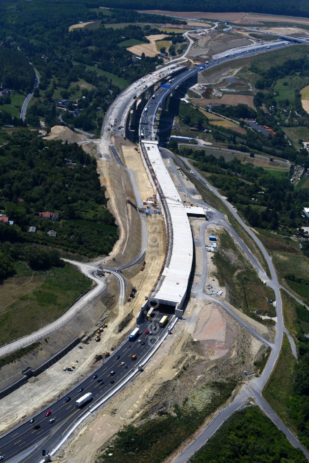 Würzburg from the bird's eye view: New construction of the route in the course of the motorway tunnel construction of the BAB A 3 in the district Heidingsfeld in Wuerzburg in the state Bavaria, Germany