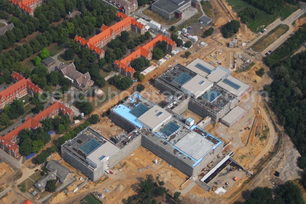 Berlin from above - Construction site of Hospital grounds of the Clinic Helios Klinikum Berlin-Buch on Schwanebecker Chaussee in the district Buch in Berlin, Germany