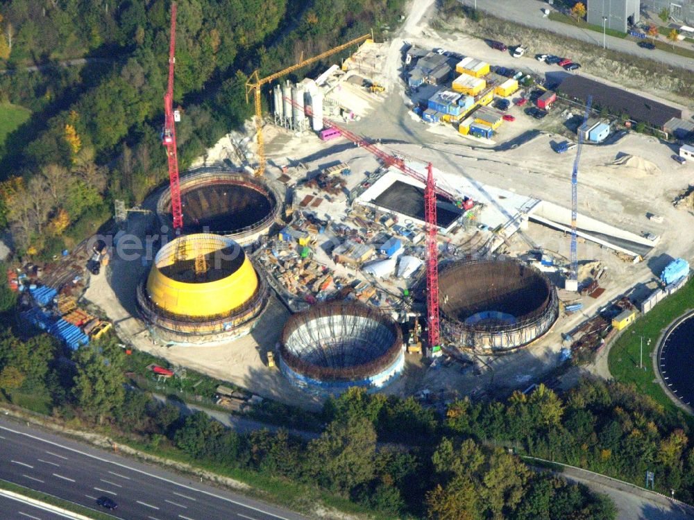 Aerial photograph München - Construktion site of sewage works Basin and purification steps for waste water treatment of Klaerwerk Gut Grosslappen in Munich in the state Bavaria, Germany