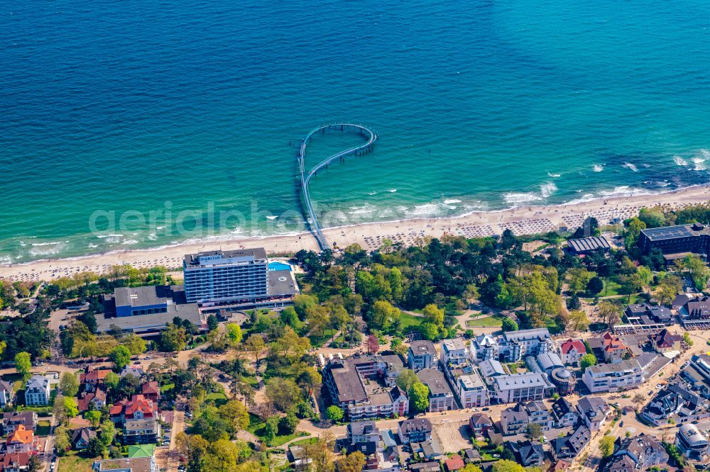 Aerial photograph Timmendorfer Strand - New construction of the treads and construction of the pier over the water surface of the Baltic Sea on the Strandallee street in Timmendorfer Strand on the Baltic Sea coast in the state Schleswig-Holstein, Germany