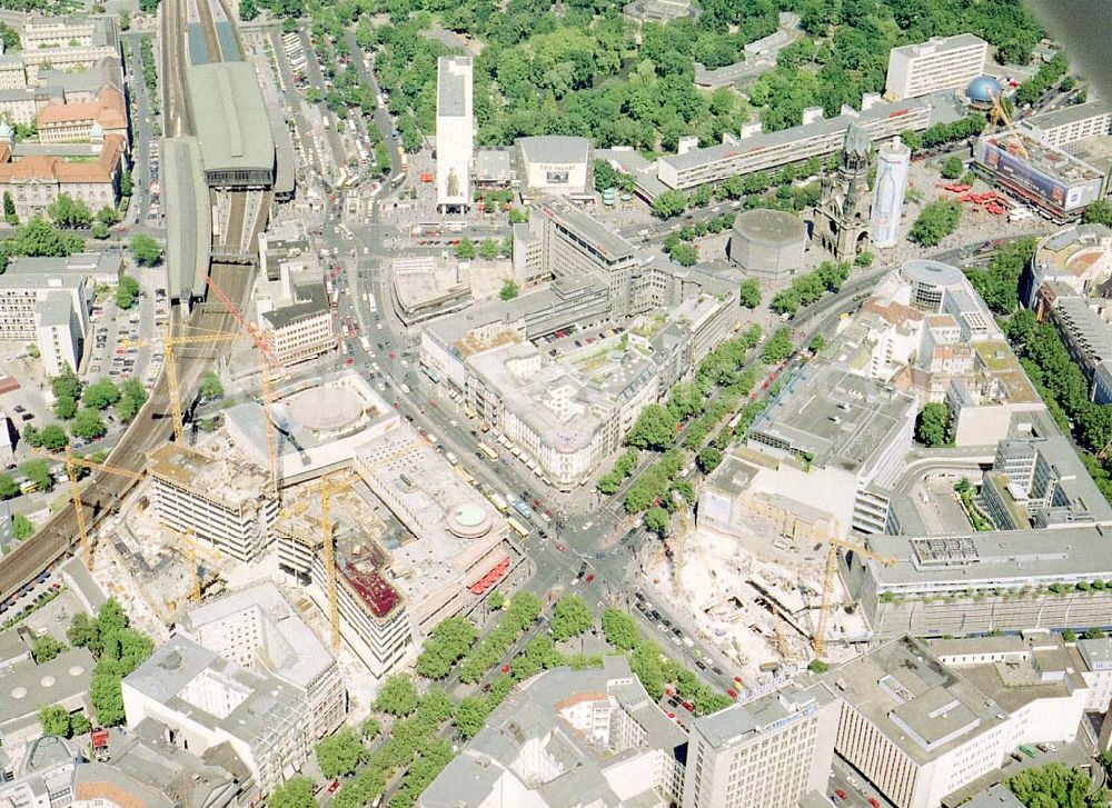 Berlin Charlottenburg from above - Neubau des Kranzlerecks und Abriß des Panoptikums am Kurfürstendamm in Berlin - Charlottenburg.