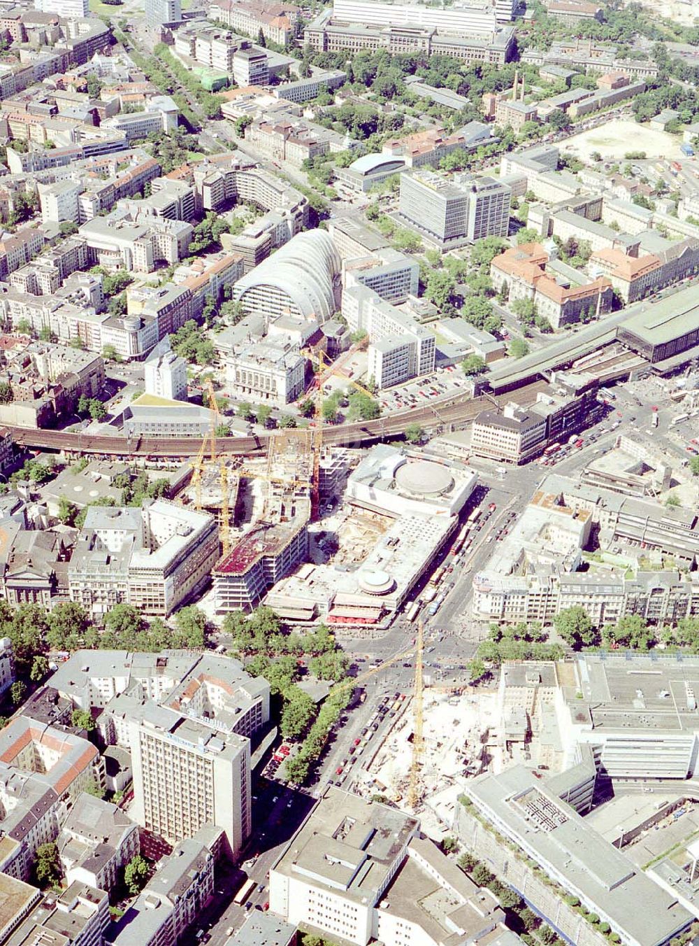 Aerial image Berlin Charlottenburg - Neubau des Kranzlerecks und Abriß des Panoptikums am Kurfürstendamm in Berlin - Charlottenburg.