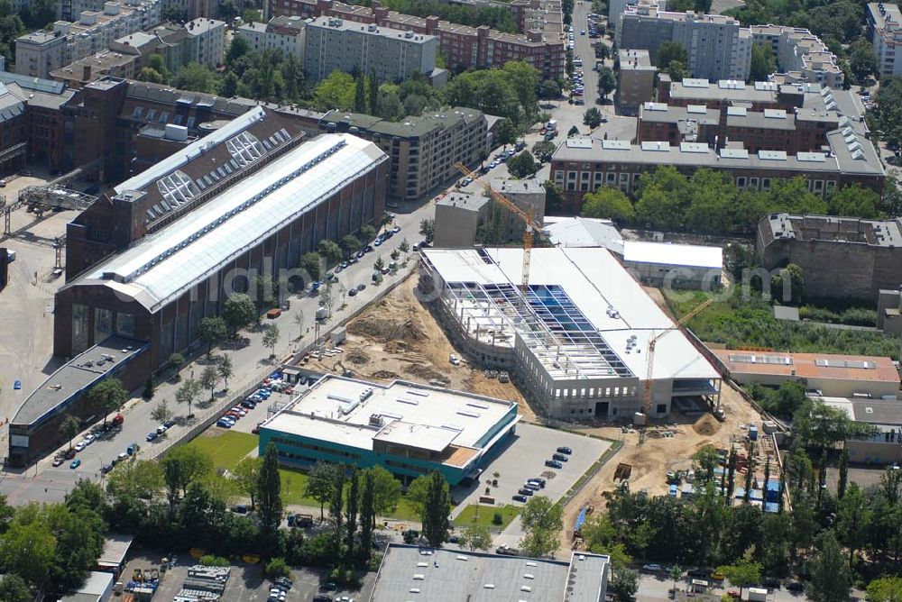 Berlin from above - BERLIN Blick auf den Neubau des LASERLINE Druckzentrums im Wedding. an der Scheringstrasse in 13355 BERLIN. Projektleitung Neubau für Rückfragen: Babett Deuse,Telefon 030 467096-150, babett.deuse@laser-line.de