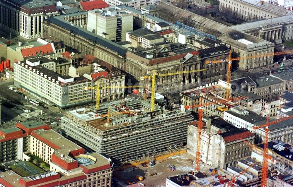 Berlin from above - 02.04.1995 Neubau Linden-Corso Unter den Linden in Berlin-Mitte