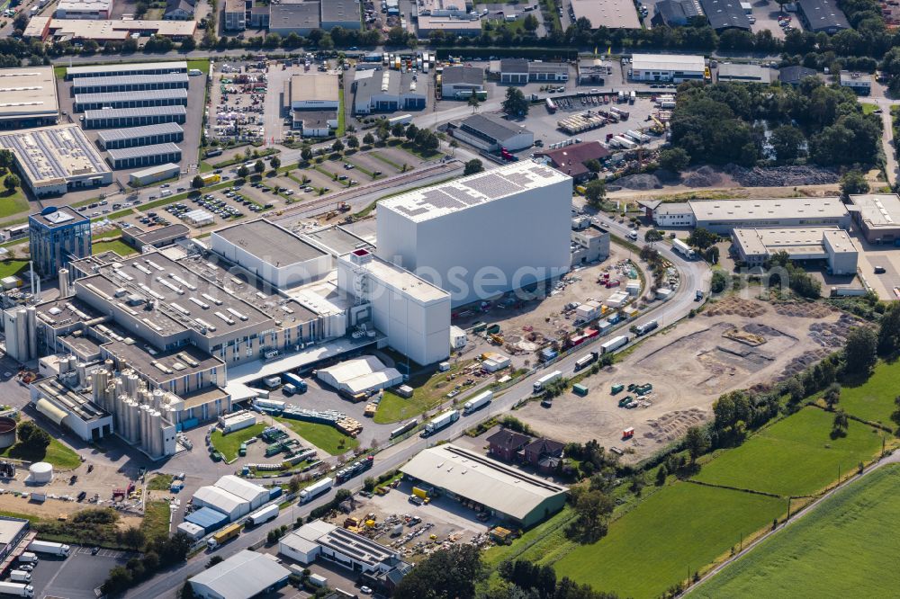 Aerial image Moers - Construction site for the new building complex on the site of the logistics center Moers Frischeprodukte GmbH & Co.KG on Dr.-Berns-Strasse in Moers in the state of North Rhine Westphalia, Germany