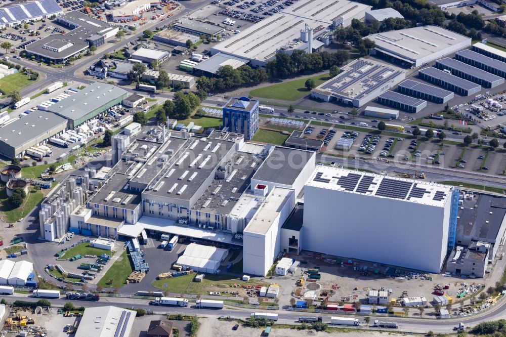 Aerial image Moers - Construction site for the new building complex on the site of the logistics center Moers Frischeprodukte GmbH & Co.KG on Dr.-Berns-Strasse in Moers in the state of North Rhine Westphalia, Germany