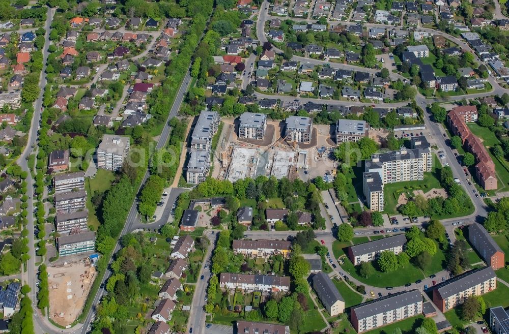 Flensburg from the bird's eye view: Construction site to build a new multi-family residential complex ALTE GAeRTNEREI in Ortsteil Muerwik in Flensburg in the state Schleswig-Holstein, Germany