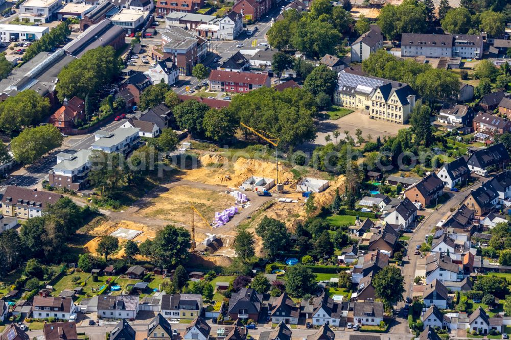 Aerial image Bottrop - Construction site to build a new multi-family residential complex on street Reckmannallee in Bottrop at Ruhrgebiet in the state North Rhine-Westphalia, Germany