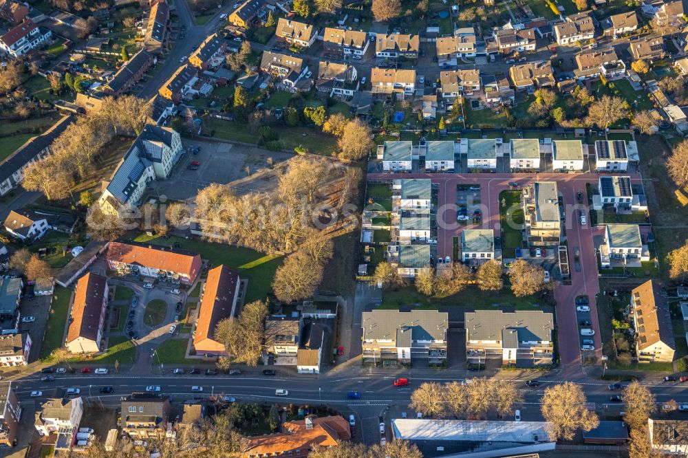 Bottrop from above - Construction site to build a new multi-family residential complex on street Reckmannallee in Bottrop at Ruhrgebiet in the state North Rhine-Westphalia, Germany