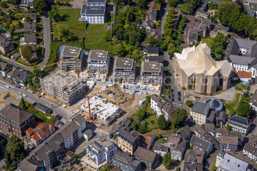 Velbert from above - Construction site to build a new multi-family residential complex DESIGN AM DOM on Toenisheider Strasse on street Im Koven in the district Neviges in Velbert in the state North Rhine-Westphalia, Germany