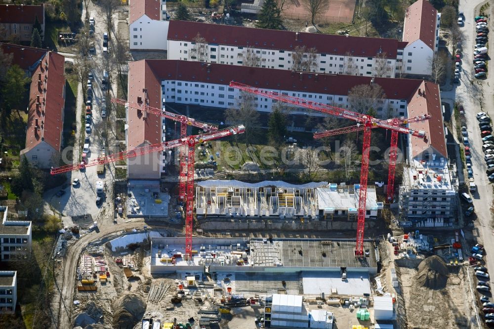 Aerial photograph Berlin - Construction site to build a new multi-family residential complex Dessauerstrasse - Retzowstrasse in the district Lankwitz in Berlin, Germany