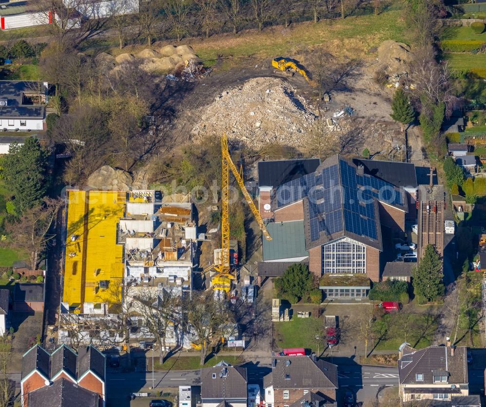 Bottrop from above - Construction site to build a new multi-family residential complex on Eichenstrasse in Bottrop at Ruhrgebiet in the state North Rhine-Westphalia, Germany