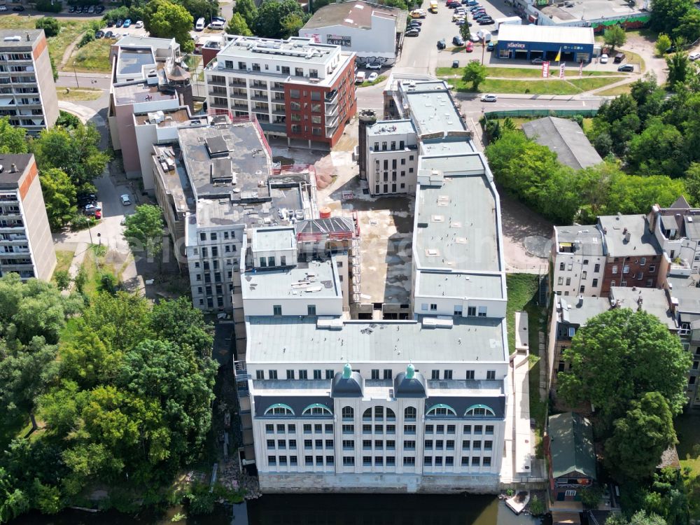 Halle (Saale) from the bird's eye view: Construction site to build a new multi-family residential complex Freyberg Brauerei on street Glauchaer Strasse - Weingaerten in the district Suedliche Innenstadt in Halle (Saale) in the state Saxony-Anhalt, Germany