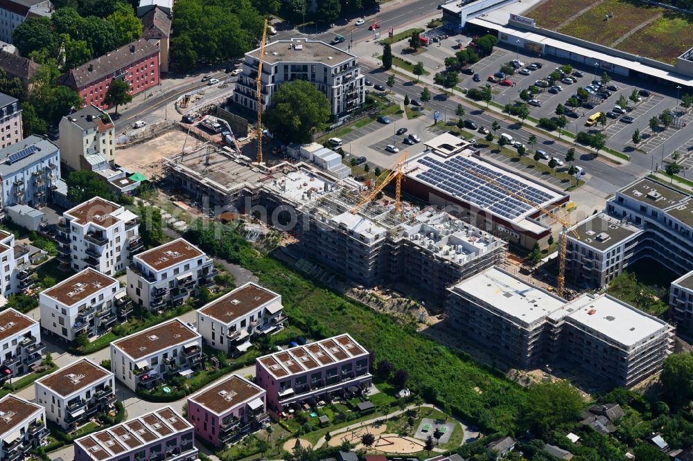 Aerial image Berlin - Construction site to build a new multi-family residential complex of HoWoGe on street Lueckstrasse in the district Rummelsburg in Berlin, Germany