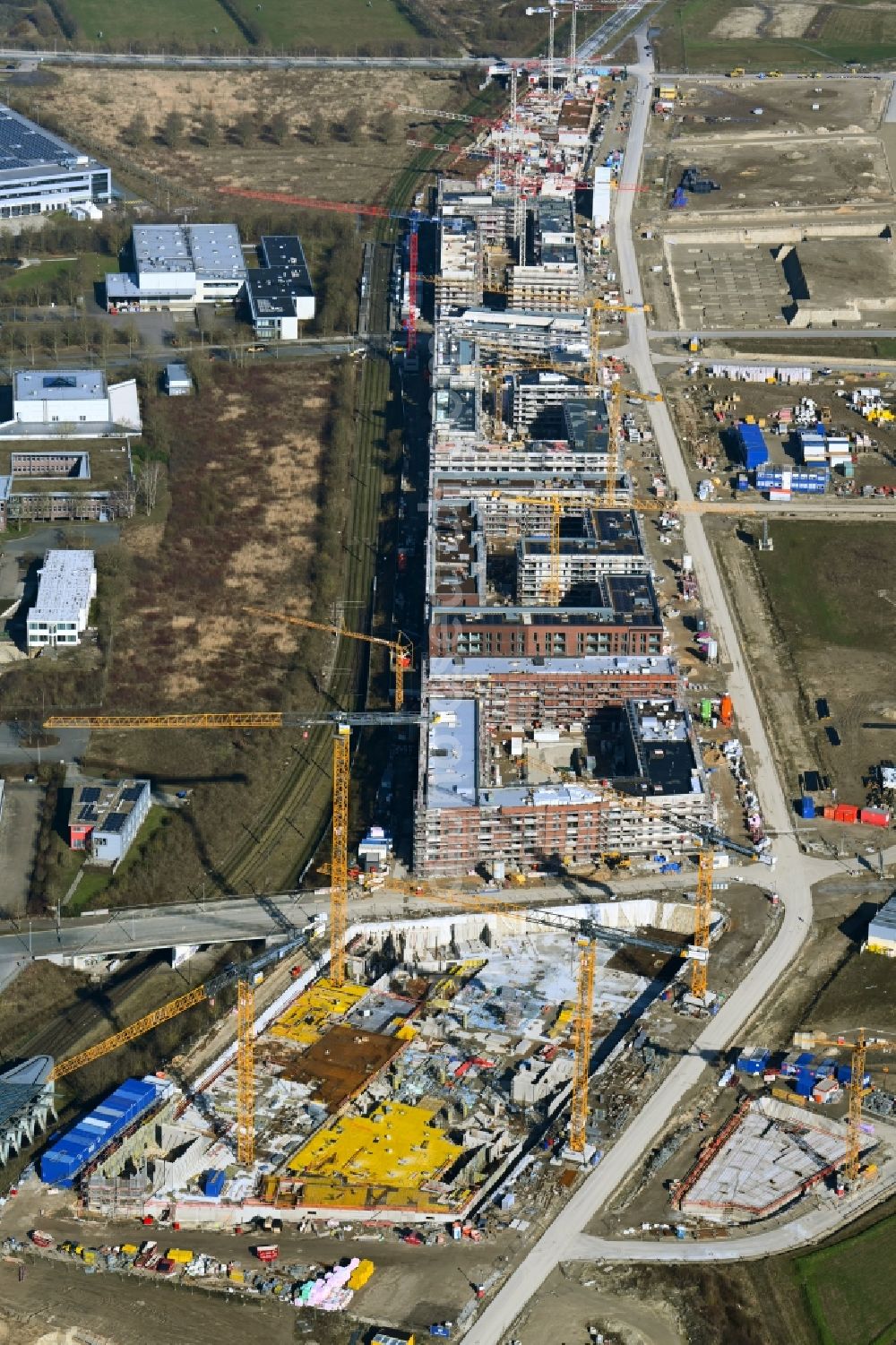 Hannover from above - Construction site to build a new multi-family residential complex Kronsberg-Sued in the district Wuelferode in Hannover in the state Lower Saxony, Germany