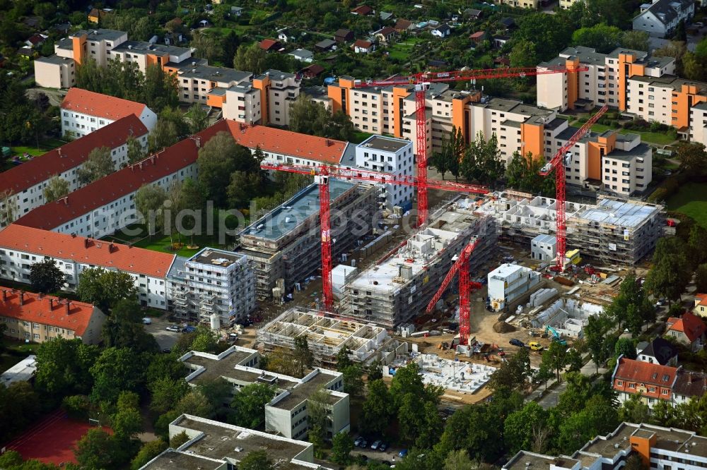 Berlin from the bird's eye view: Construction site to build a new multi-family residential complex Dessauerstrasse - Retzowstrasse in the district Lankwitz in Berlin, Germany