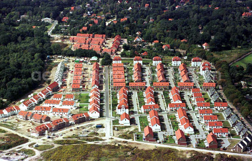 Aerial photograph Falkensee - Multi-family residential complex on street Moewenstrasse in Falkensee in the state Brandenburg, Germany