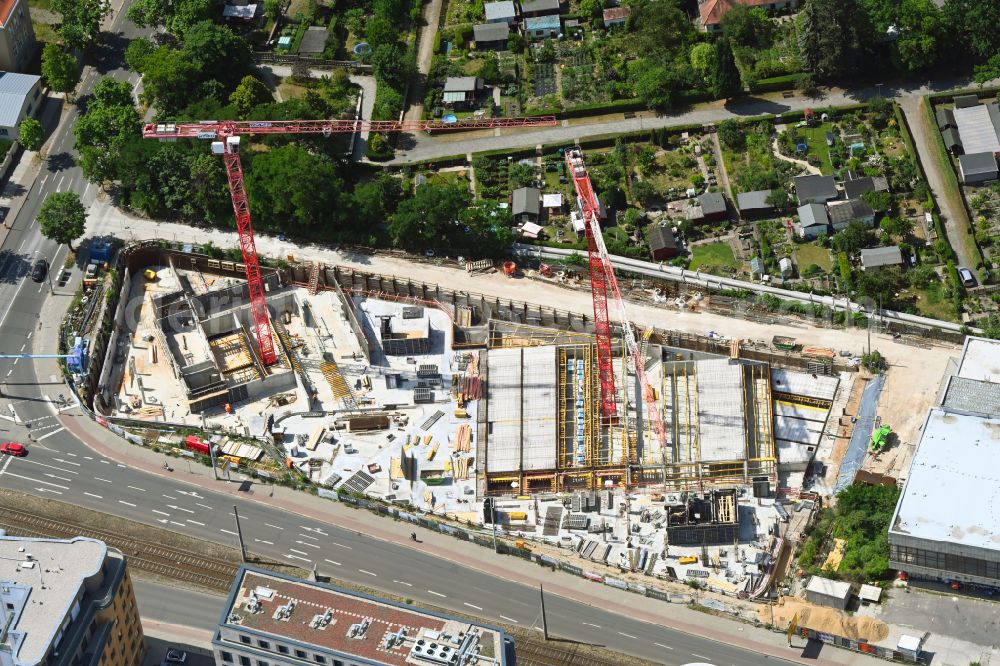 Leipzig from the bird's eye view: Construction site to build a new multi-family residential complex on Prager Strasse corner Johannisallee in the district Zentrum-Suedost in Leipzig in the state Saxony, Germany