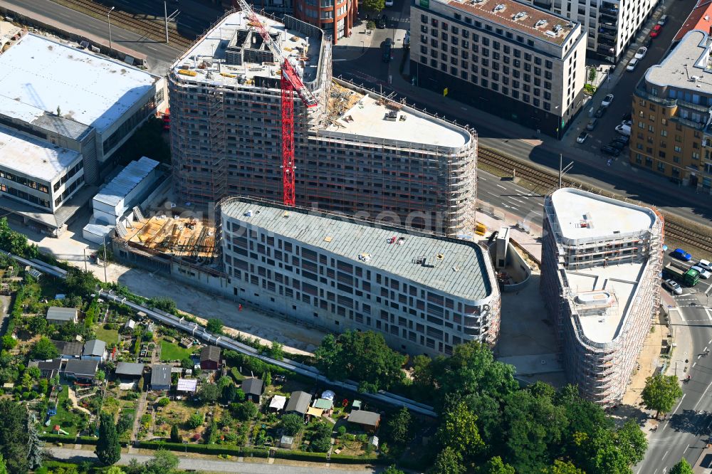 Aerial photograph Leipzig - Construction site to build a new multi-family residential complex on Prager Strasse corner Johannisallee in the district Zentrum-Suedost in Leipzig in the state Saxony, Germany