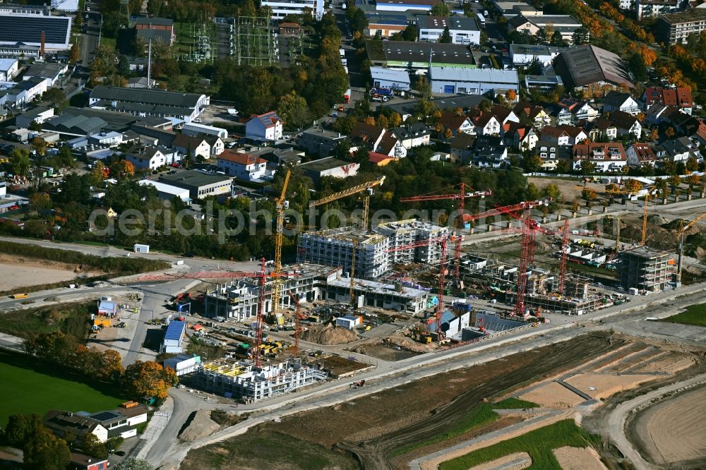 Mannheim from above - Construction site to build a new multi-family residential complex Quartiere Bumerang - Wohnen am Park - FLAIRWOOD und Spinelli 10.5 on street Anna-Sammet-Strasse in the district Kaefertal in Mannheim in the state Baden-Wuerttemberg, Germany