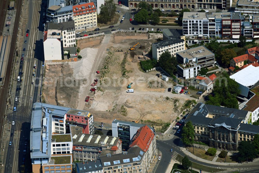 Aerial image Dresden - Construction site to build a new multi-family residential complex Quartier Am Schuetzengarten on street Amely-Boelte-Strasse, Koenneritzstrasse, Jahnstrasse, Schuetzengasse und Laurinstrasse in the district Wilsdruffer Vorstadt in Dresden in the state Saxony, Germany