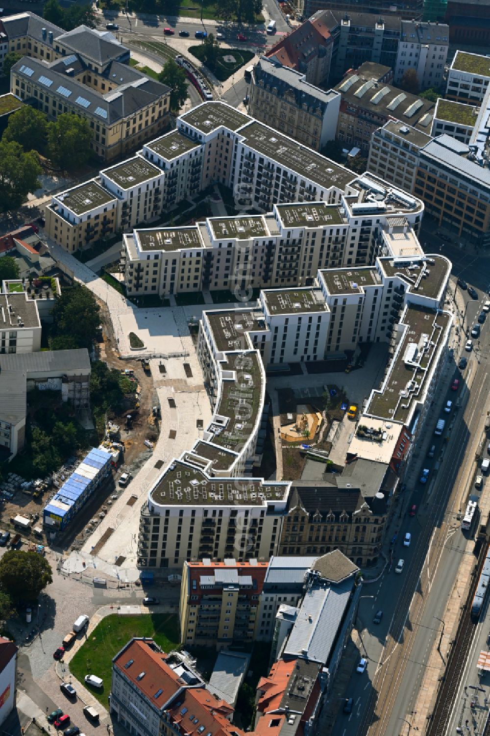 Aerial photograph Dresden - Construction site to build a new multi-family residential complex Quartier Am Schuetzengarten on street Amely-Boelte-Strasse, Koenneritzstrasse, Jahnstrasse, Schuetzengasse und Laurinstrasse in the district Wilsdruffer Vorstadt in Dresden in the state Saxony, Germany