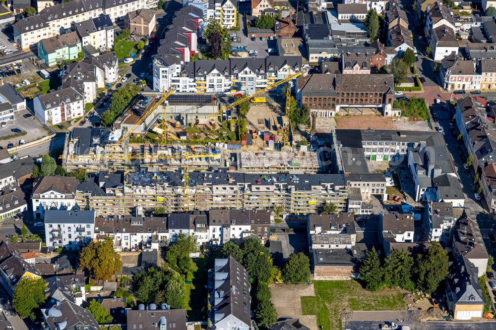 Velbert from the bird's eye view: Construction site to build a new multi-family residential complex Sahle-Wohnquartier on street Sternbergstrasse in the district Unterstadt in Velbert at Ruhrgebiet in the state North Rhine-Westphalia, Germany