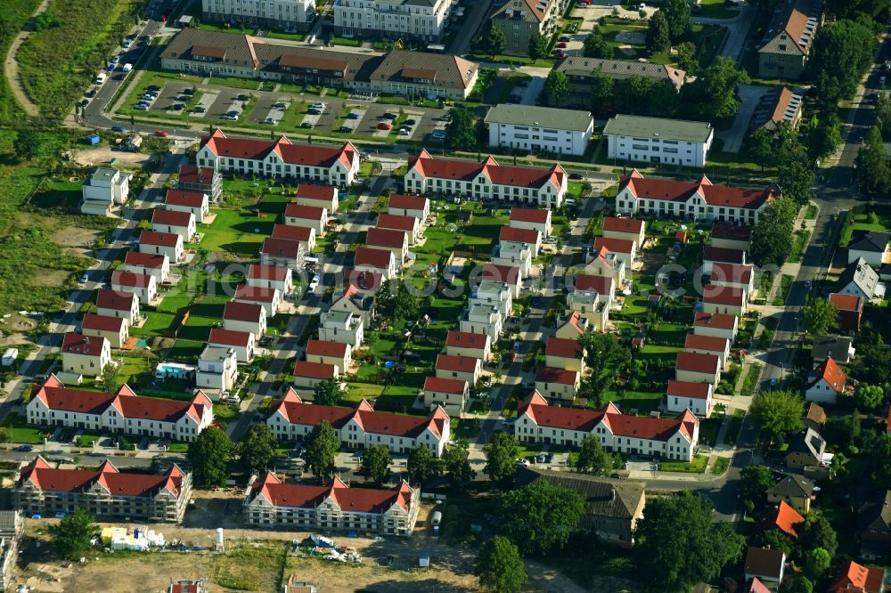 Berlin from above - New multi-family residential complex Vietacher corner Zwieseler Strasse in the district Karlshorst in Berlin