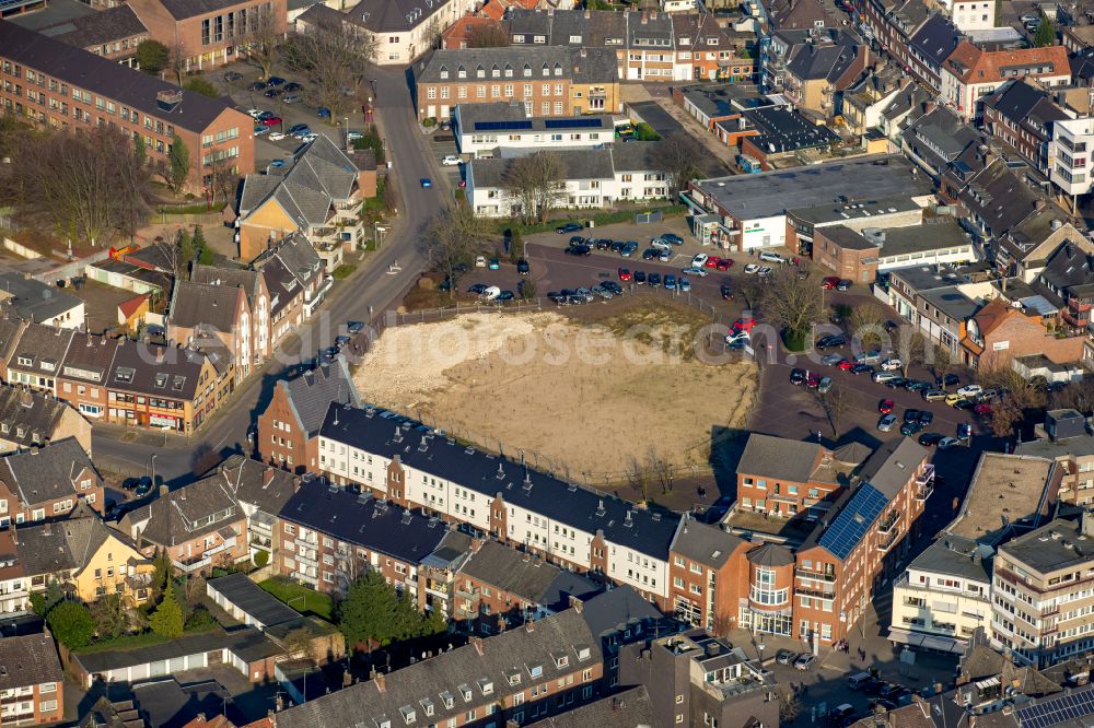 Aerial photograph Emmerich am Rhein - Construction site to build a new multi-family residential complex vivAtrium on street Neumarkt in Emmerich am Rhein in the state North Rhine-Westphalia, Germany