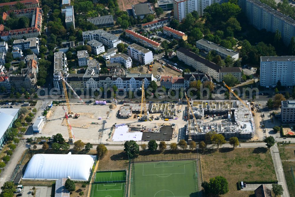 Aerial photograph Berlin - Construction site to build a new multi-family residential complex Weisse Taube between Ferdinand-Schultze-Strasse, Plauener Strasse and Landsberger Allee in the district Hohenschoenhausen in Berlin, Germany