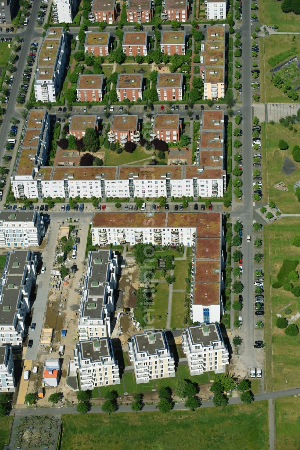 Berlin from above - New multi-family residential complex between Hasenholzer Allee and the Wiesenpark in the district Marzahn in Berlin