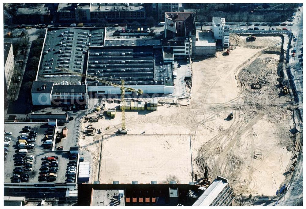 Berlin - Charlottenburg from above - Neubau der Mercedes-Benz Niederlassung am Salzufer in Berlin-Charlottenburg.