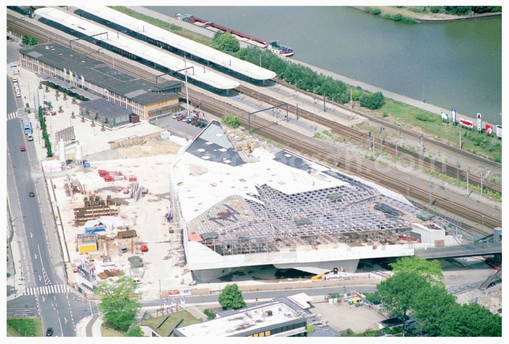 Aerial image Wolfsburg - Construction site of Museum building ensemble Phaeno Science Center on Willy-Brandt-Platz in the district Stadtmitte in Wolfsburg in the state Lower Saxony, Germany