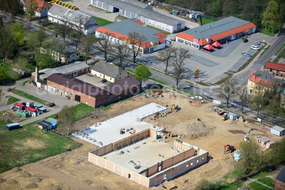 Werneuchen from the bird's eye view: Construction of the local ALDI- shopping center on the B 158 in Werneuchen in Brandenburg