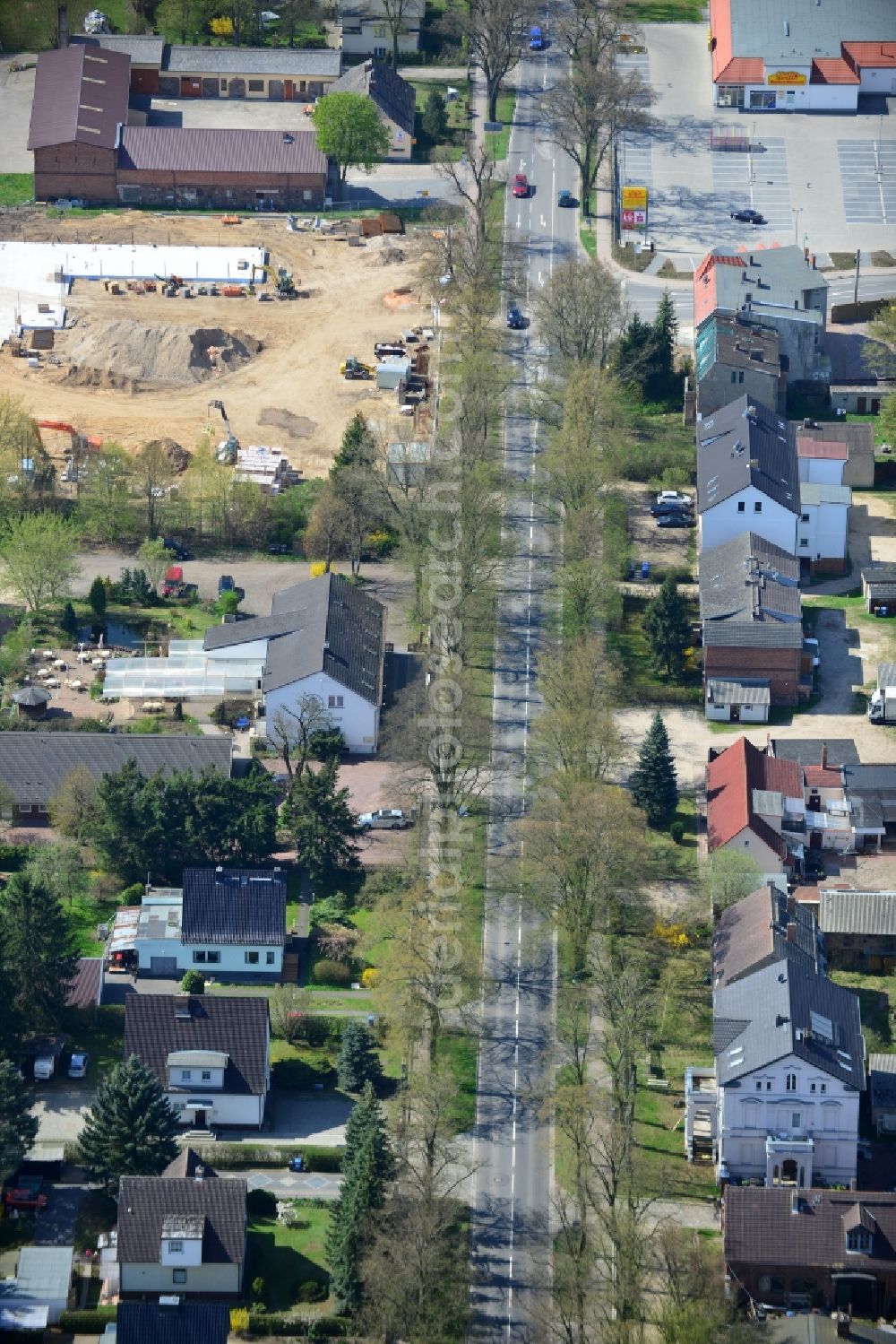 Aerial photograph Werneuchen - Construction of the local ALDI- shopping center on the B 158 in Werneuchen in Brandenburg