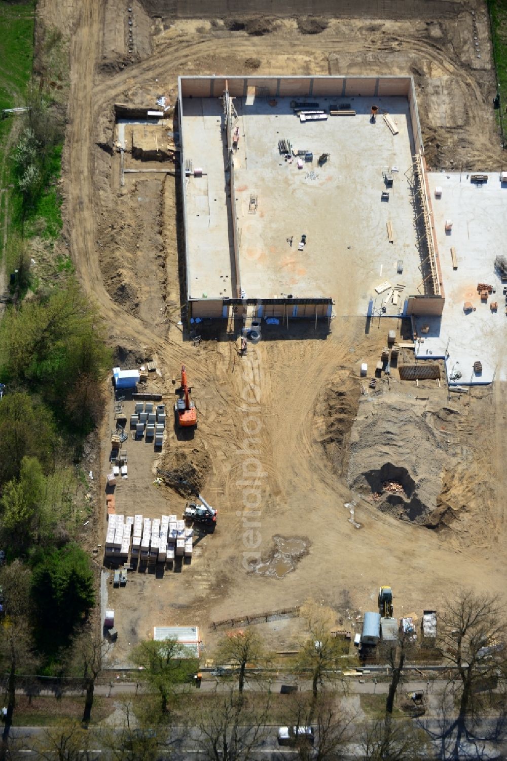 Aerial image Werneuchen - Construction of the local ALDI- shopping center on the B 158 in Werneuchen in Brandenburg