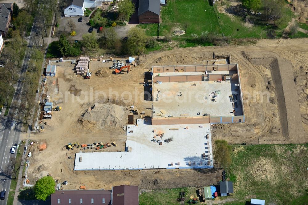 Werneuchen from the bird's eye view: Construction of the local ALDI- shopping center on the B 158 in Werneuchen in Brandenburg