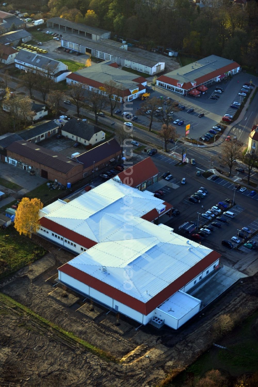 Aerial image Werneuchen - Construction of the local ALDI- shopping center on the B 158 in Werneuchen in Brandenburg