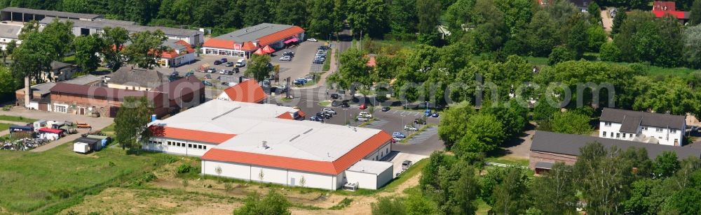 Aerial photograph Werneuchen - Construction of the local ALDI- shopping center on the B 158 in Werneuchen in Brandenburg