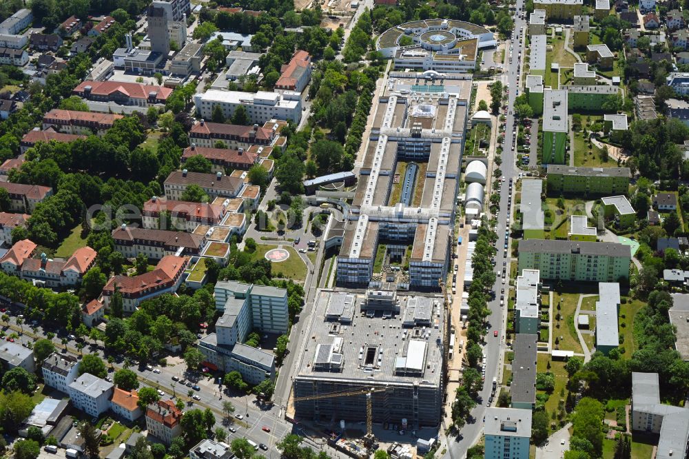 Aerial photograph Berlin - Construction site for a new extension to the hospital grounds Vivantes Klinikum Neukoelln on street Rudower Chaussee in the district Neukoelln in Berlin, Germany