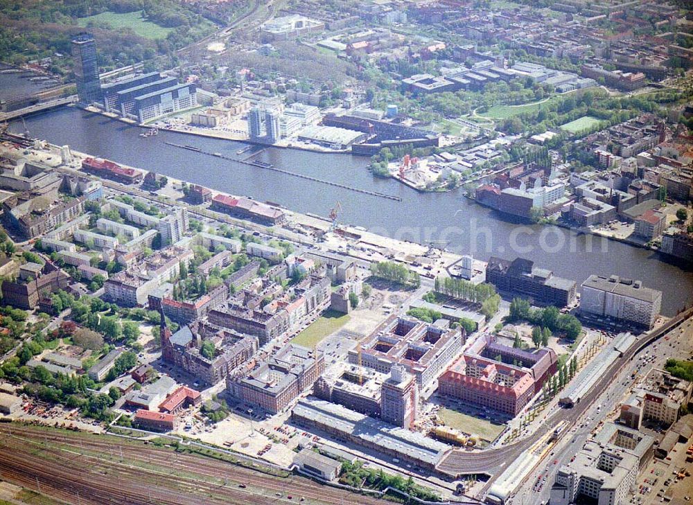 Aerial image Berlin - Friedrichshain - Neubau der Oberbaum-City in Berlin-Friedrichshain.