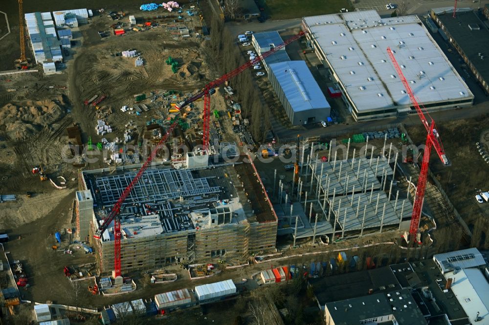 Aerial photograph Berlin - Construction site of data center building and online data processing hub in Marienpark on Lankwitzer Strasse in the district Mariendorf in Berlin, Germany