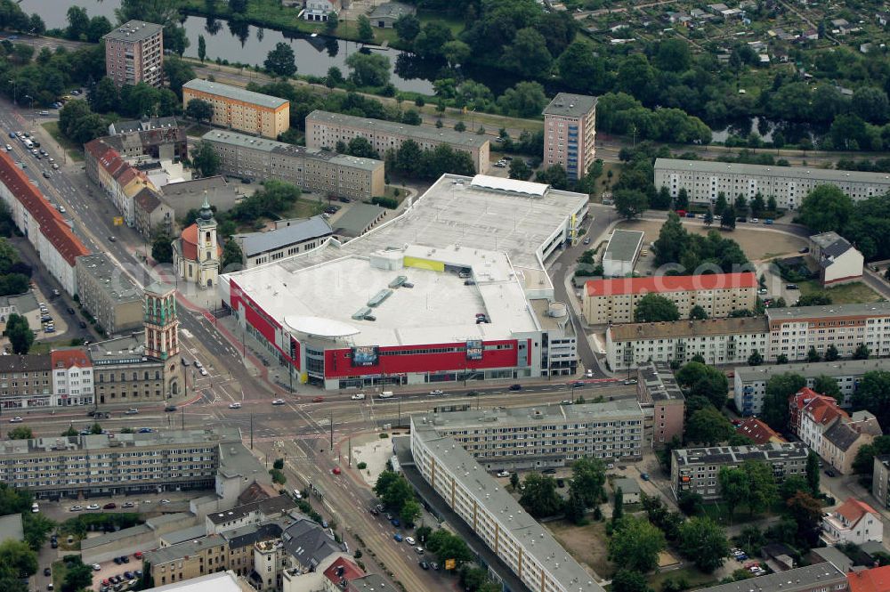 Aerial image Dessau - Roßlau - Blick auf den Neubau des Saturn - Einkaufscenters an der Askanische Straße / Ecke Franzstraße in Dessau. View of the new building of the Saturn - market power on the road Askanische in Dessau.