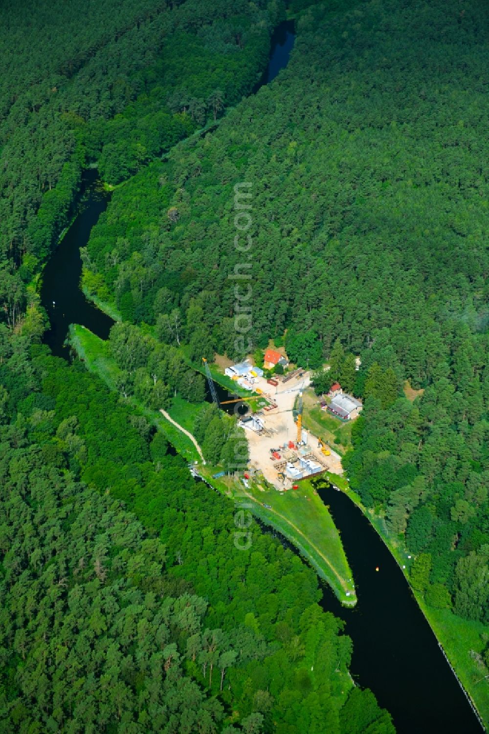 Aerial image Beutel - Construction site locks - plants Schleuse Zaaren on the banks of the waterway of the the Havel in Beutel in the state Brandenburg, Germany