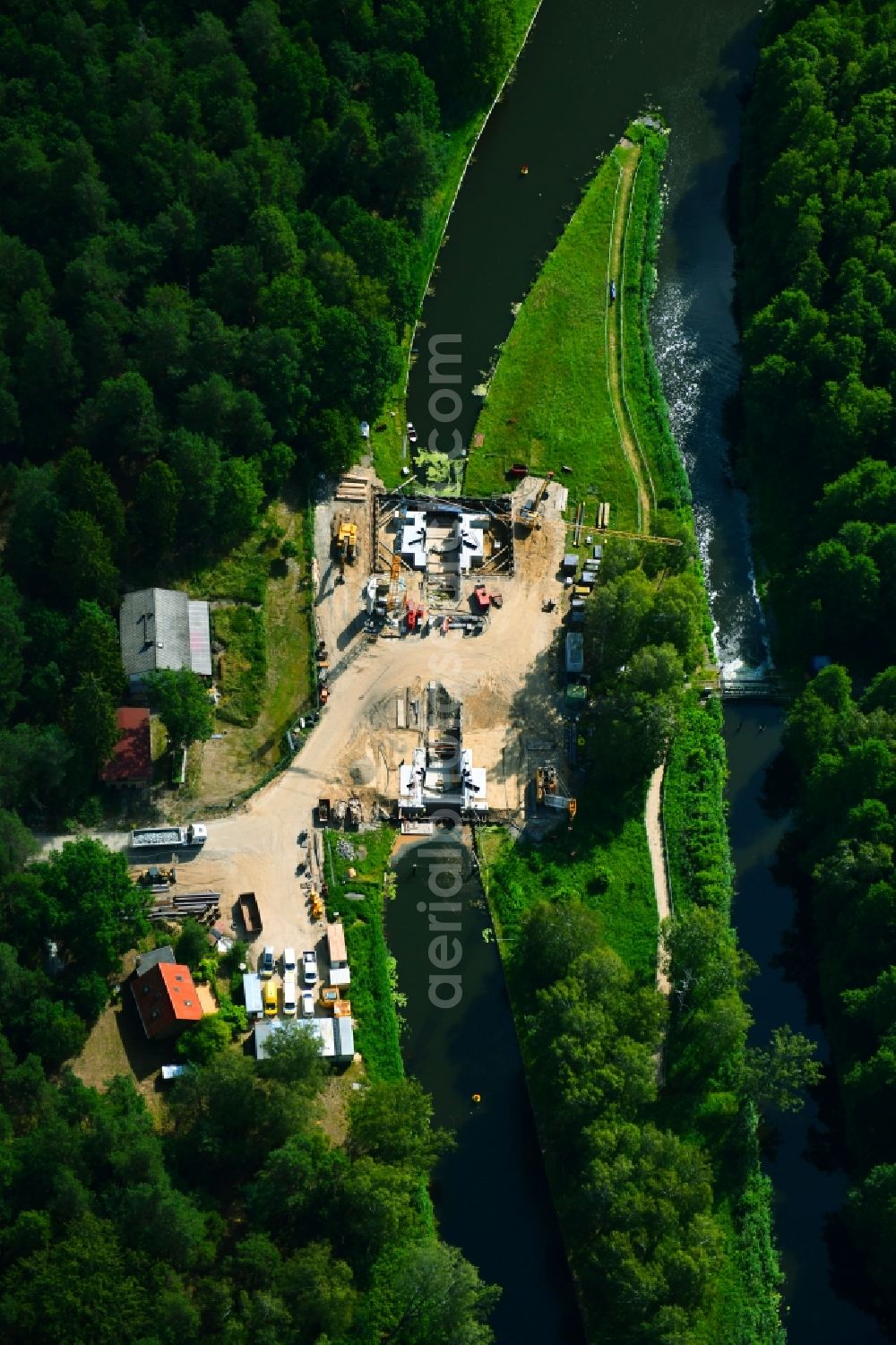 Aerial photograph Beutel - Construction site locks - plants Schleuse Zaaren on the banks of the waterway of the the Havel in Beutel in the state Brandenburg, Germany