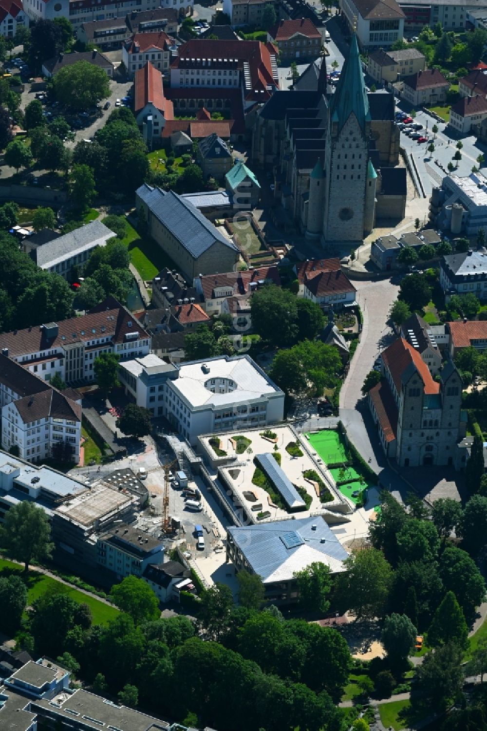 Paderborn from the bird's eye view: New construction site of the school building Grundschule St. Michael in Paderborn in the state North Rhine-Westphalia, Germany