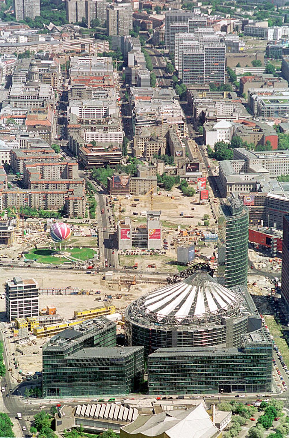 Aerial image Berlin Mitte - Office buildings and commercials at the Potsdam Square in the borough Mitte