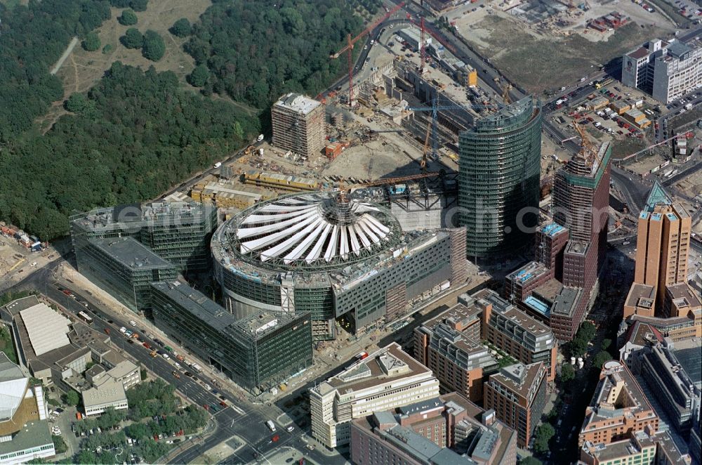 Aerial image Berlin - Office buildings and commercials at the Potsdam Square in the borough Mitte